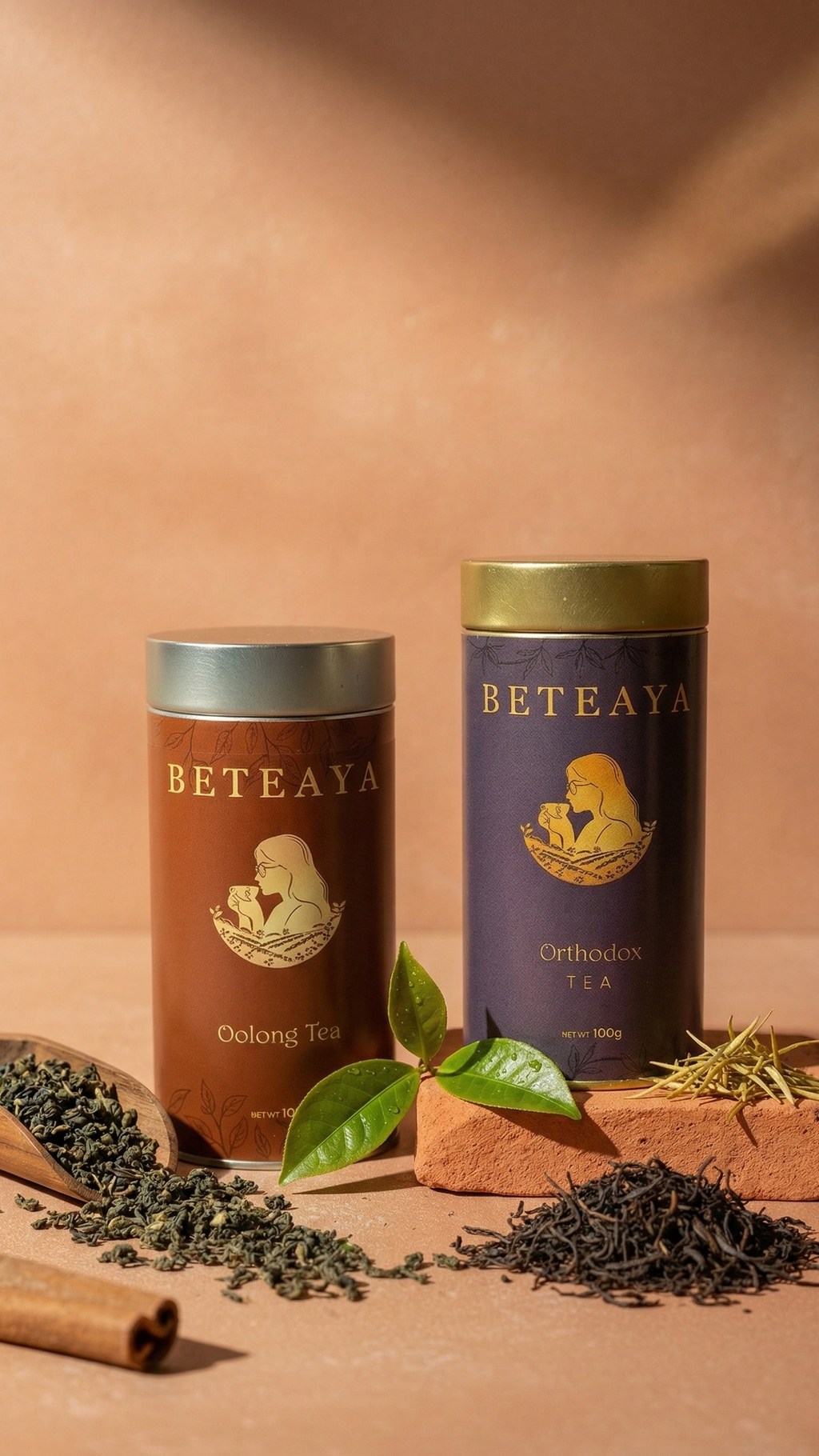 Two tea canisters with Oolong tea leaves and Black tea leaves - Beteaya
